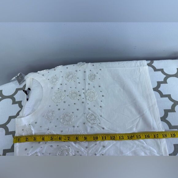 J.Crew Cropped T-shirt with crochet floral appliqués NWT Size S - Picture 6 of 10